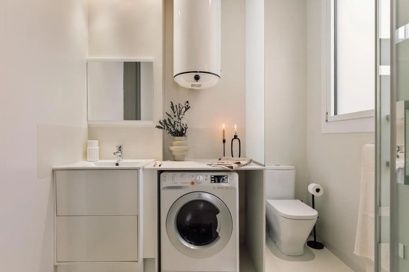 Pirineu - 2 Bedrooms In Sant Gervasi Barcelona Lägenhet