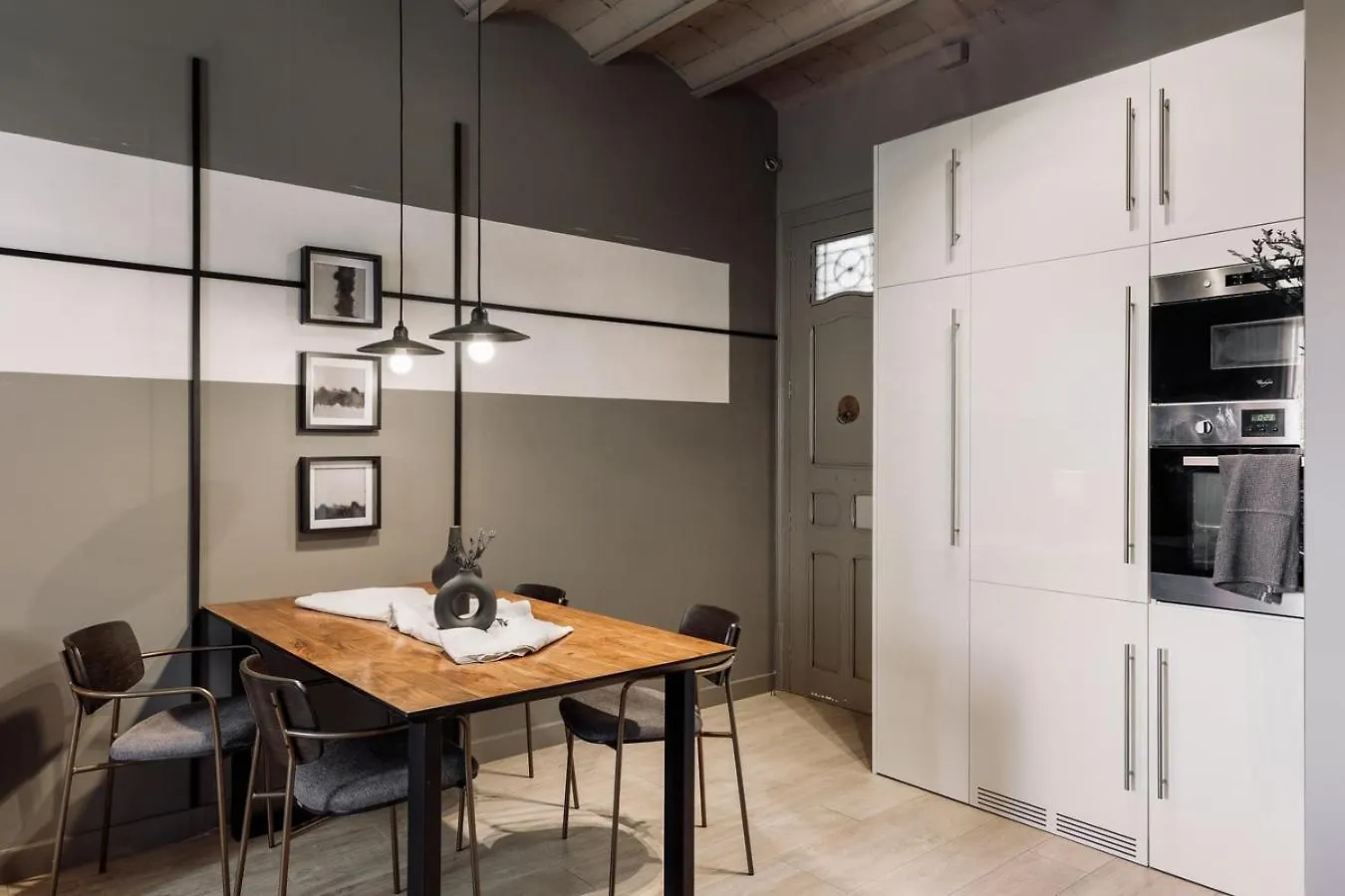Pirineu - 2 Bedrooms In Sant Gervasi Barcelona Lägenhet