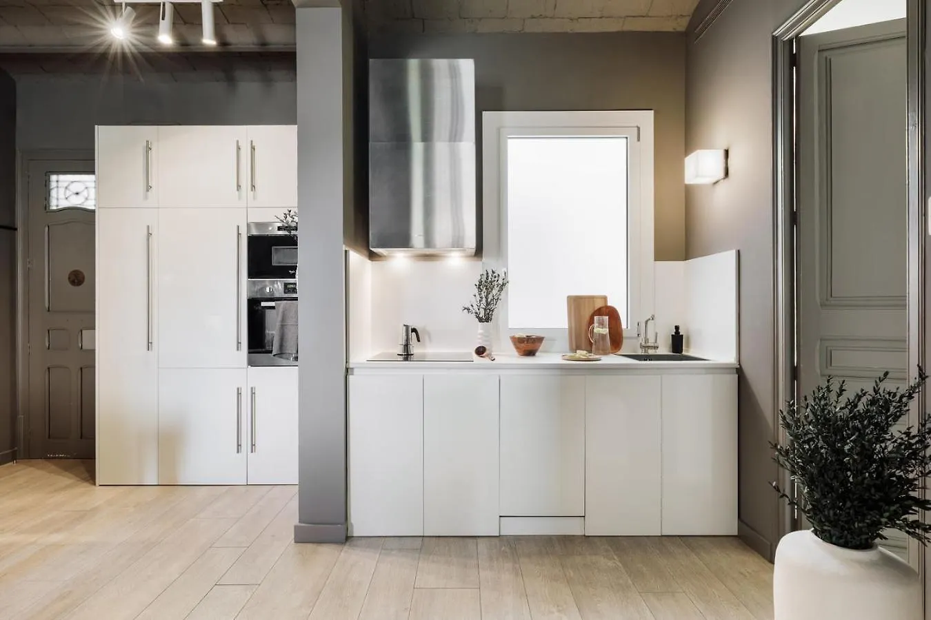 Pirineu - 2 Bedrooms In Sant Gervasi Barcelona