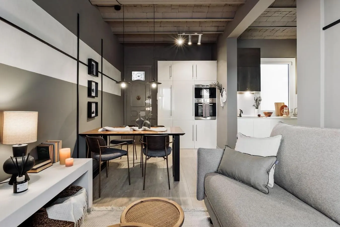 アパート Pirineu - 2 Bedrooms In Sant Gervasi バルセロナ